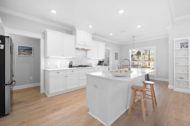 142 Mill Pond Cove, Freeport, FL 32439