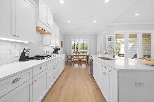 142 Mill Pond Cove, Freeport, FL 32439