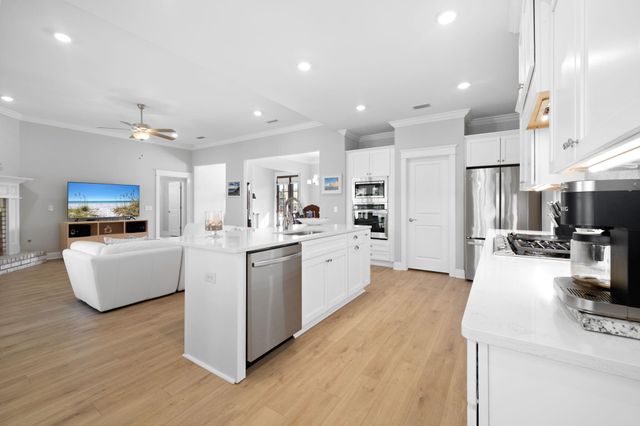 142 Mill Pond Cove, Freeport, FL 32439