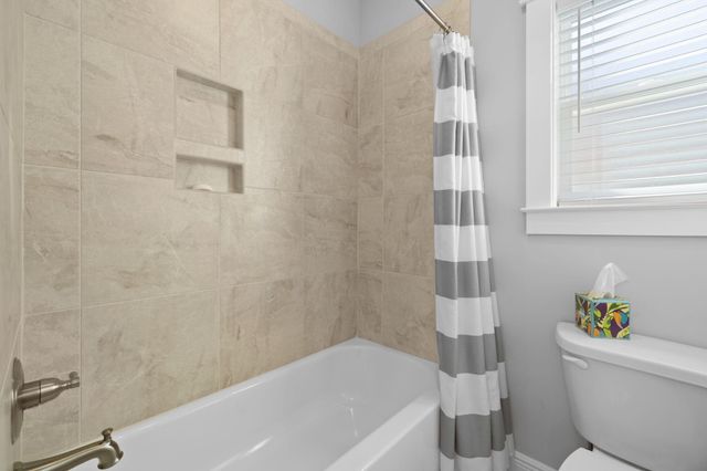 142 Mill Pond Cove, Freeport, FL 32439