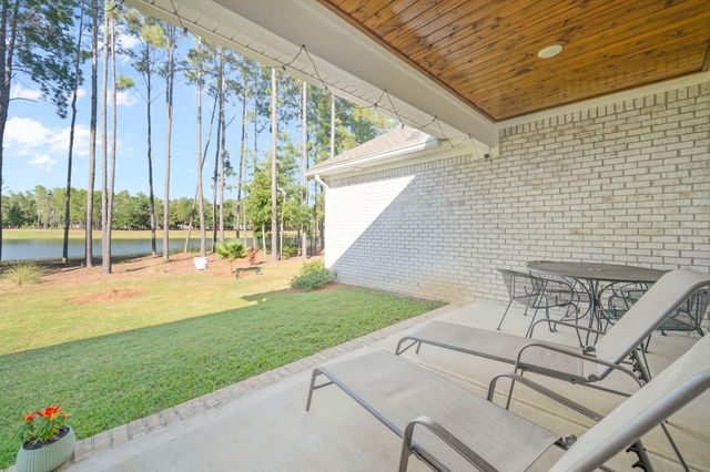 142 Mill Pond Cove, Freeport, FL 32439
