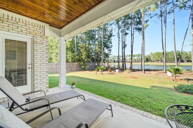 142 Mill Pond Cove, Freeport, FL 32439