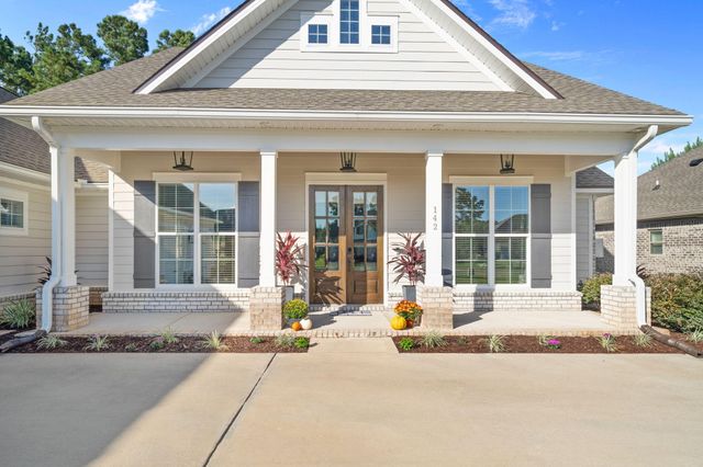 142 Mill Pond Cove, Freeport, FL 32439