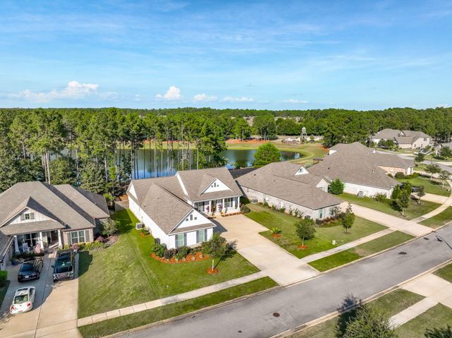 142 Mill Pond Cove, Freeport, FL 32439