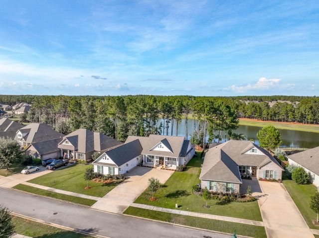 142 Mill Pond Cove, Freeport, FL 32439