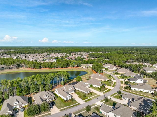 142 Mill Pond Cove, Freeport, FL 32439