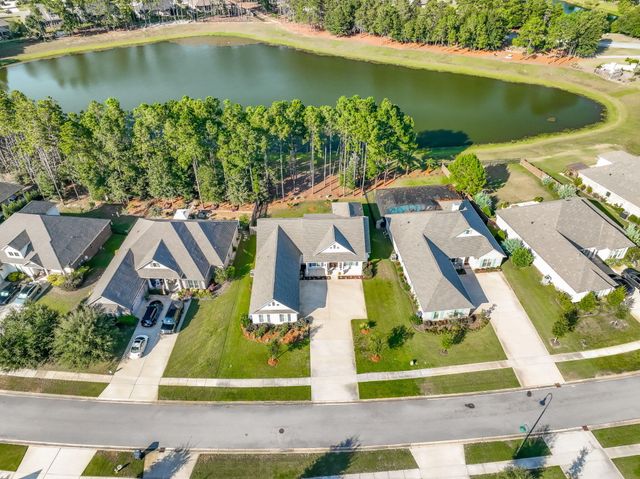 142 Mill Pond Cove, Freeport, FL 32439