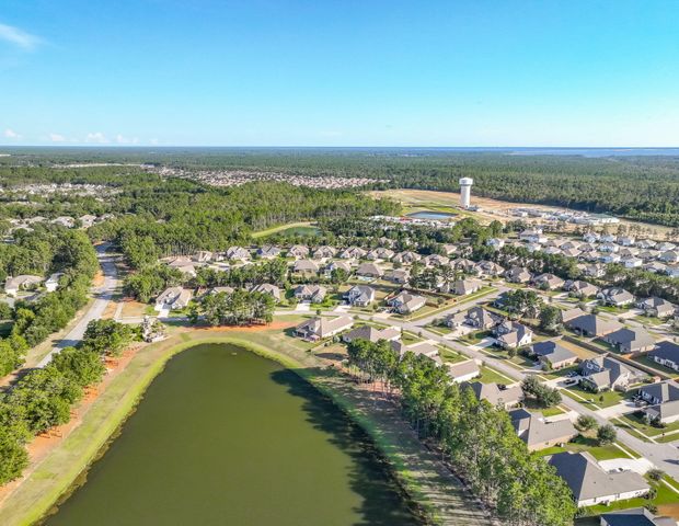 142 Mill Pond Cove, Freeport, FL 32439