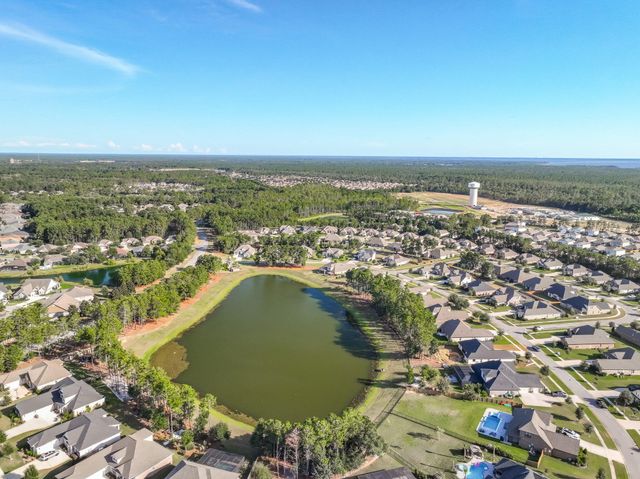 142 Mill Pond Cove, Freeport, FL 32439