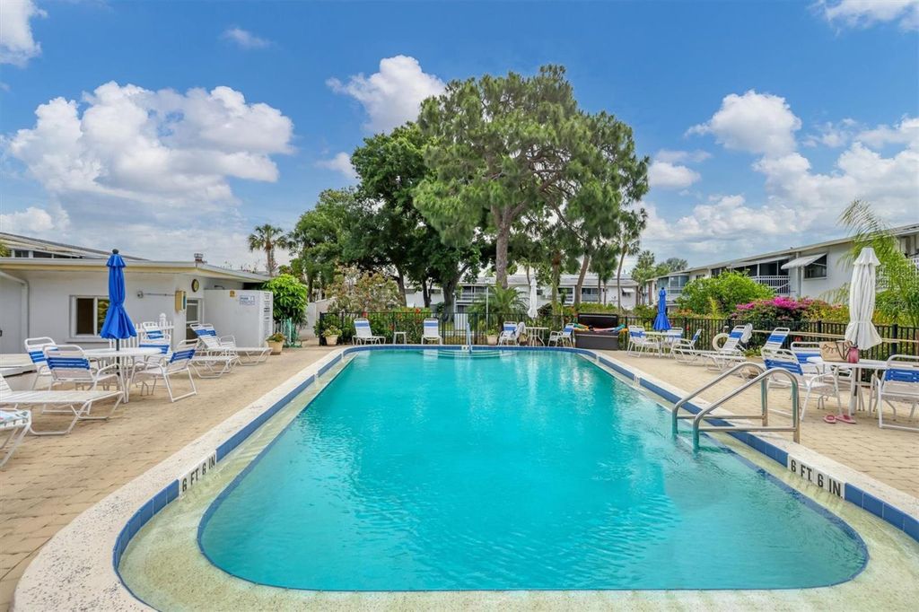 Image 25 of property listing at 1553 PLEASANT ROAD H27, Bradenton, FL 34207