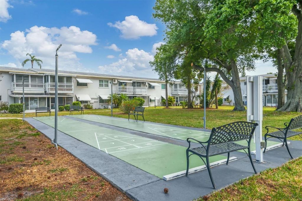 Image 27 of property listing at 1553 PLEASANT ROAD H27, Bradenton, FL 34207