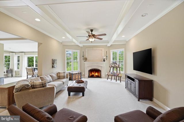310 LYON CT, Baltimore, MD 21208