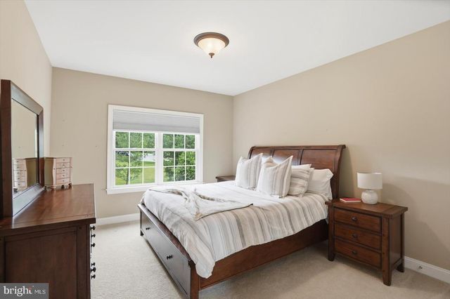 310 LYON CT, Baltimore, MD 21208