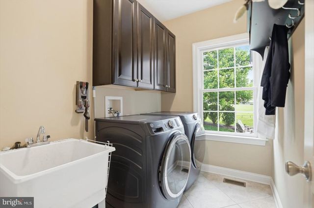310 LYON CT, Baltimore, MD 21208