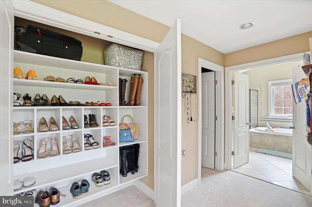 310 LYON CT, Baltimore, MD 21208