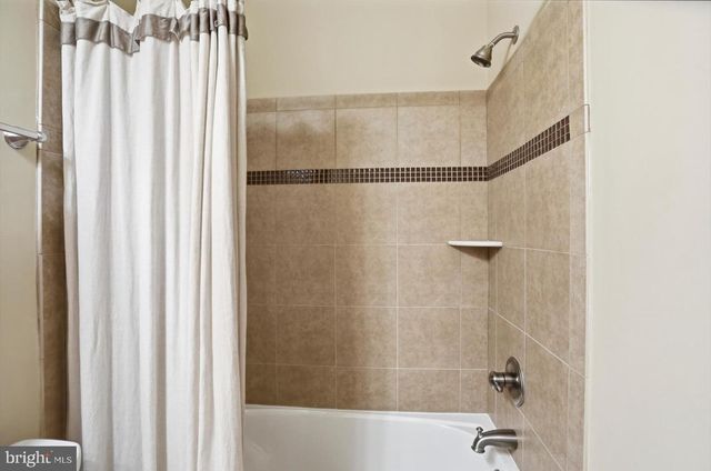 310 LYON CT, Baltimore, MD 21208