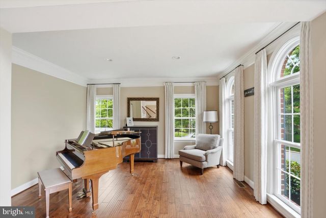 310 LYON CT, Baltimore, MD 21208