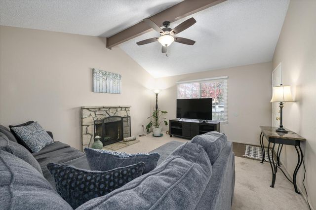 8714 Grayling Way, Sacramento, CA 95826