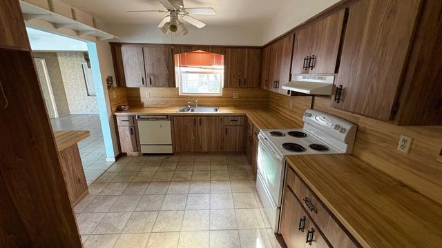 614 N 32nd Court, Hollywood, FL 33021