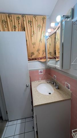 614 N 32nd Court, Hollywood, FL 33021