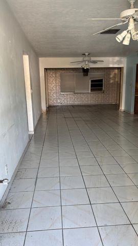 614 N 32nd Court, Hollywood, FL 33021