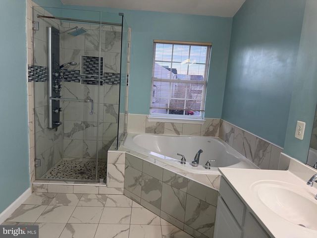 13236 ROLLING PLAINS CT, Herndon, VA 20171