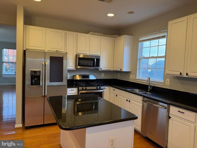 13236 ROLLING PLAINS CT, Herndon, VA 20171