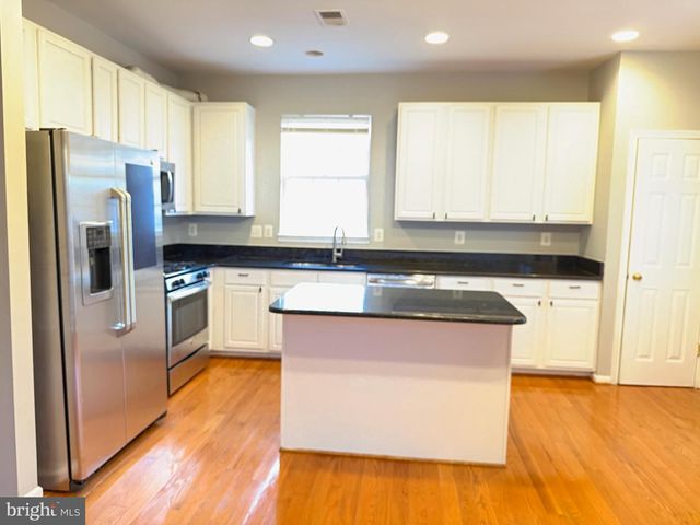 13236 ROLLING PLAINS CT, Herndon, VA 20171