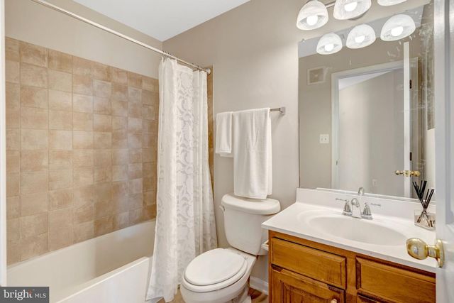 42213 BLACK ROCK TER, Aldie, VA 20105