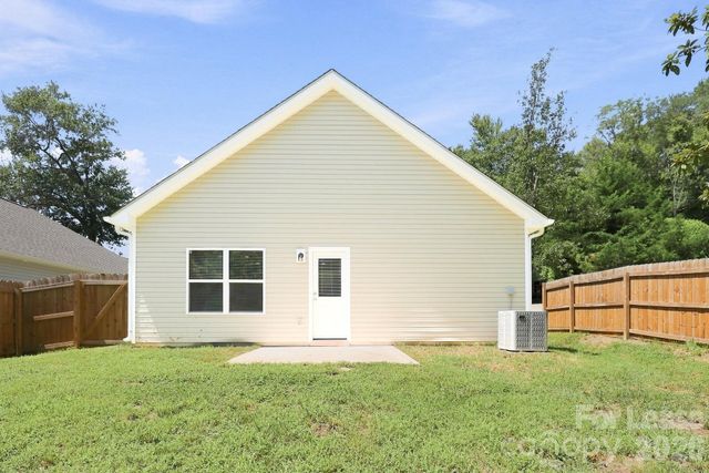 406 Killian Avenue, Mount Holly, NC 28120