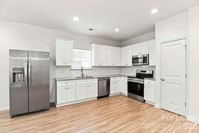 406 Killian Avenue, Mount Holly, NC 28120
