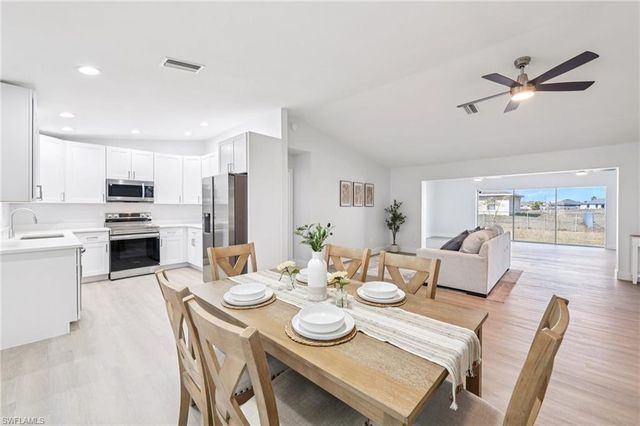 3018 NW 2nd PL, Cape Coral, FL 33993