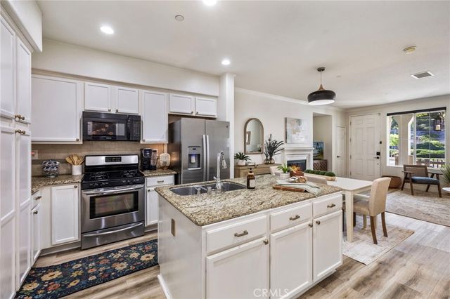 33 Quartz Lane, Ladera Ranch, CA 92694