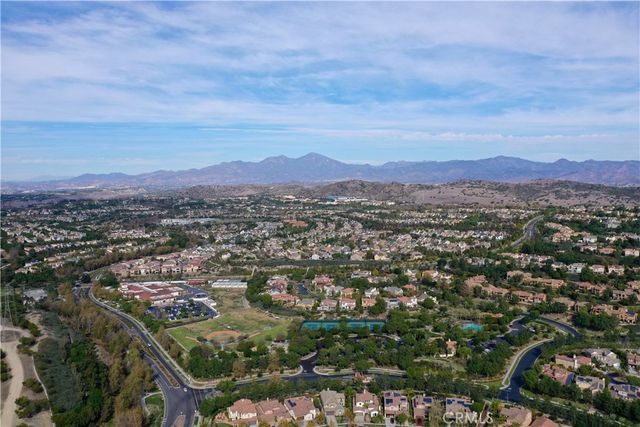 33 Quartz Lane, Ladera Ranch, CA 92694