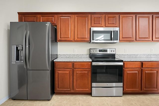 222 Weeping Cypress Drive, Moncks Corner, SC 29461