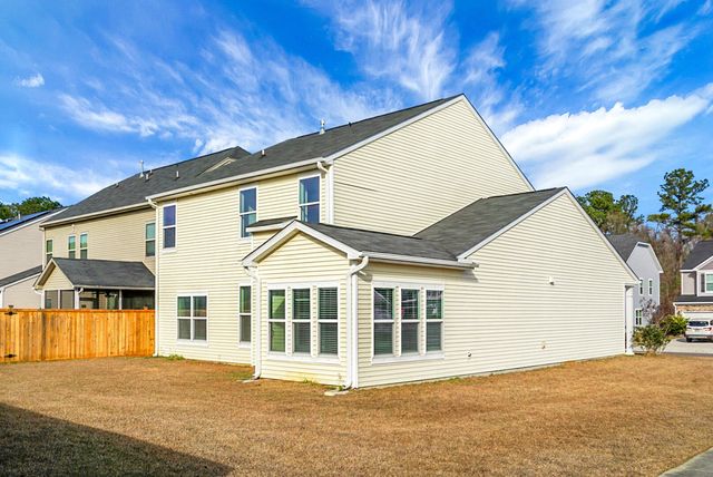 222 Weeping Cypress Drive, Moncks Corner, SC 29461