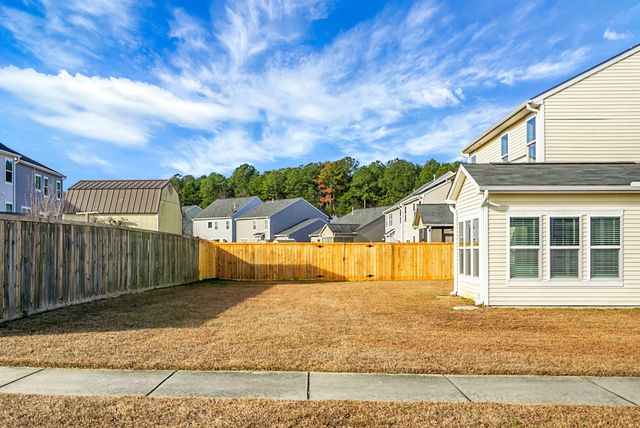 222 Weeping Cypress Drive, Moncks Corner, SC 29461