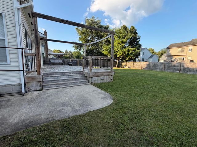672 N Starr Drive, Pickerington, OH 43147