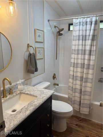 38 Island Lake LN, Naples, FL 34114