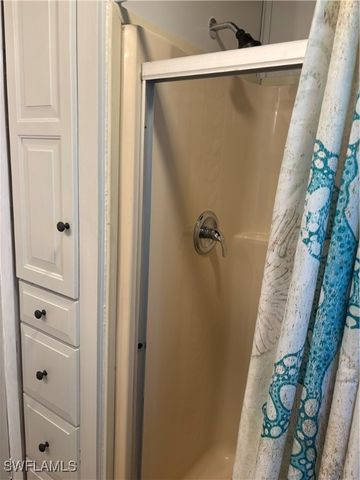 38 Island Lake LN, Naples, FL 34114