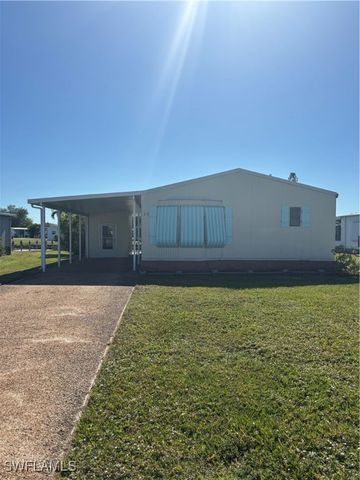 38 Island Lake LN, Naples, FL 34114