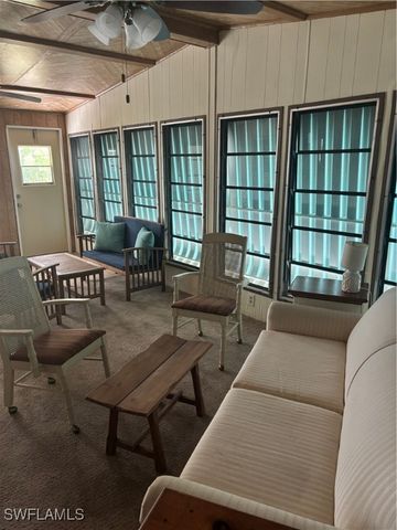 38 Island Lake LN, Naples, FL 34114