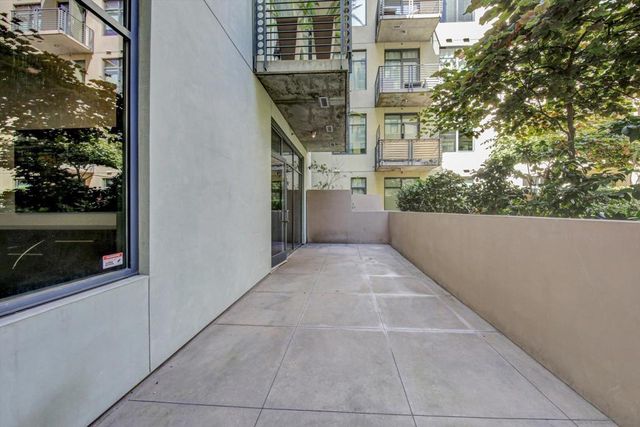 1050 Island 211, San Diego, CA 92101