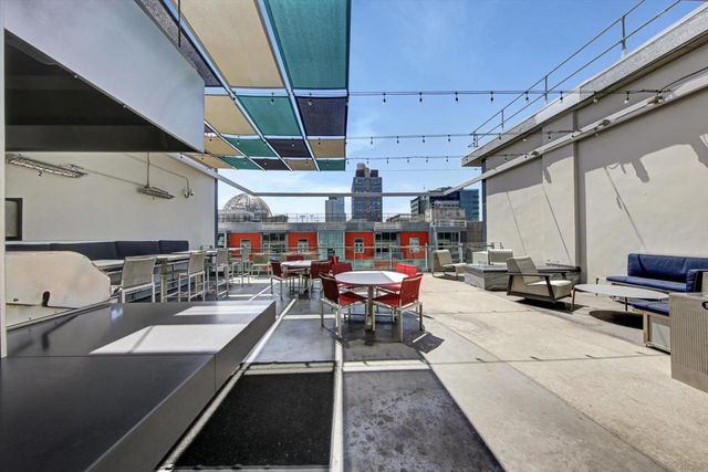 1050 Island 211, San Diego, CA 92101