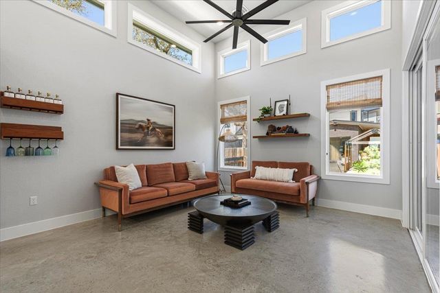 3602 Pennsylvania Ave 2, Austin, TX 78721