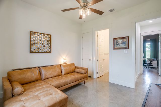 1048 Agnes N, Springtown, TX 76082