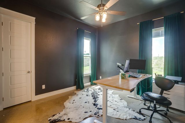 1048 Agnes N, Springtown, TX 76082