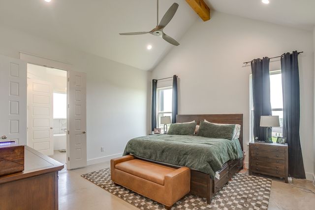 1048 Agnes N, Springtown, TX 76082