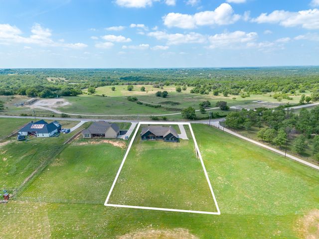 1048 Agnes N, Springtown, TX 76082