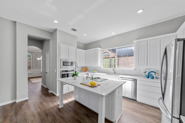 6012 Fieldstone Drive, Dallas, TX 75252